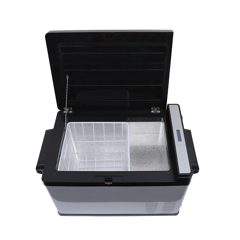 DC Car Refrigerators et commoda